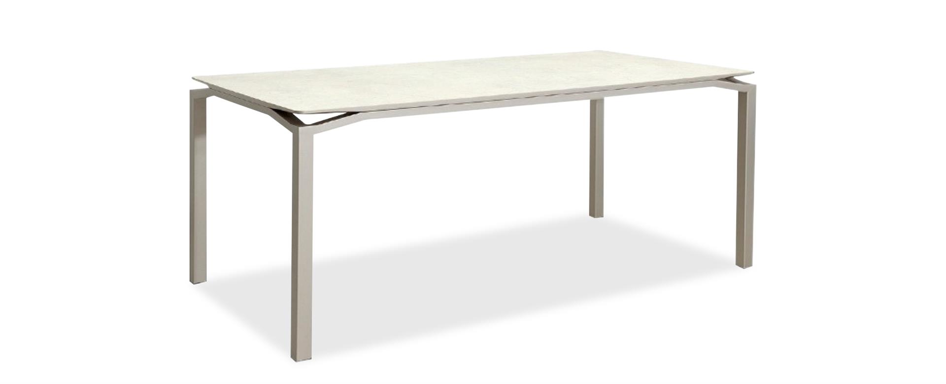 Mesa de Jantar Dina